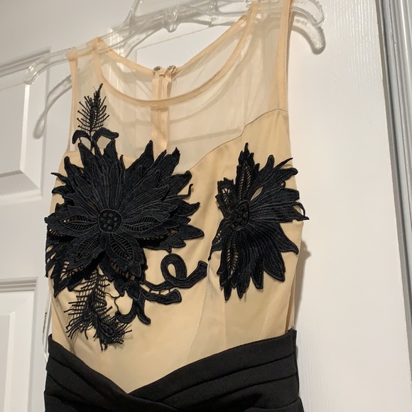 Dress - Picture 5 of 6